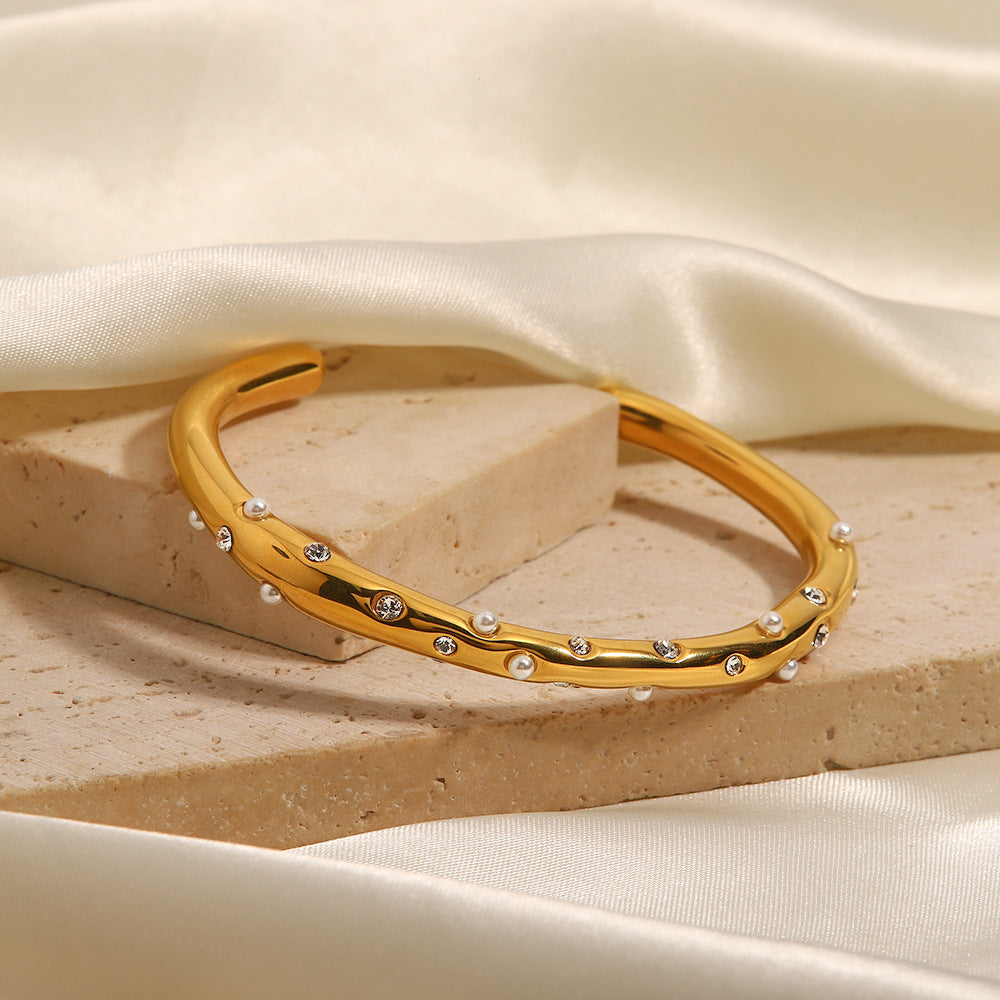 Corisande Gold Bangle